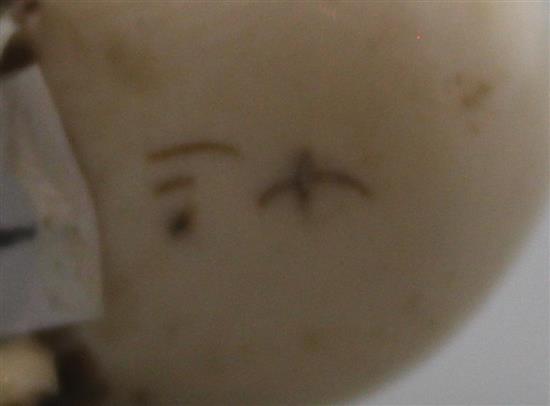 A Japanese ivory netsuke of a shi-shi, Edo period, 4cm